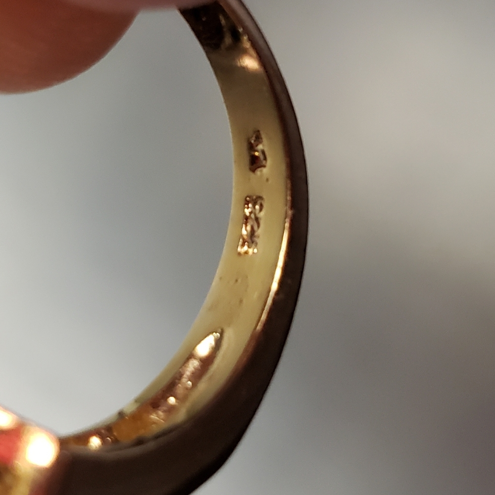 Stunning ring - Picture 7 of 9